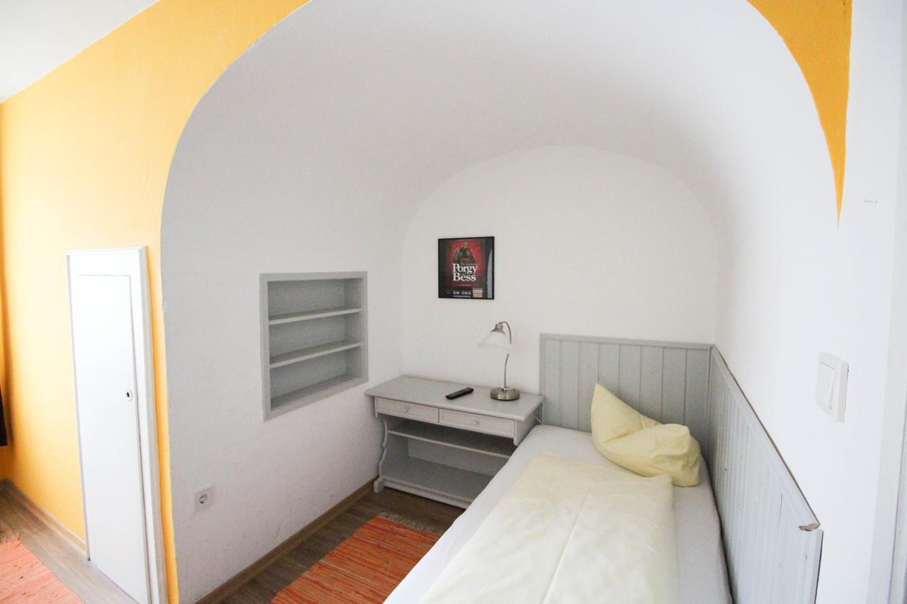 Gasthof Pension/guesthouse Am Hauptbahnhof *